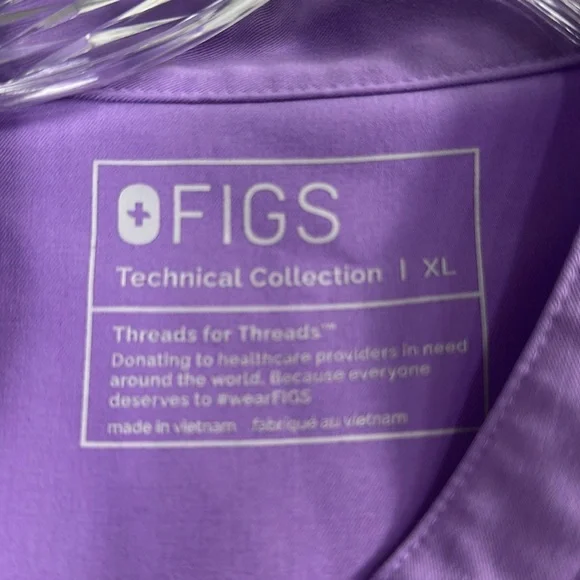 Figs Women’s Two Piece Scrub Set Rafaela Top and Kade Pants purple size XL. - Picture 4 of 13